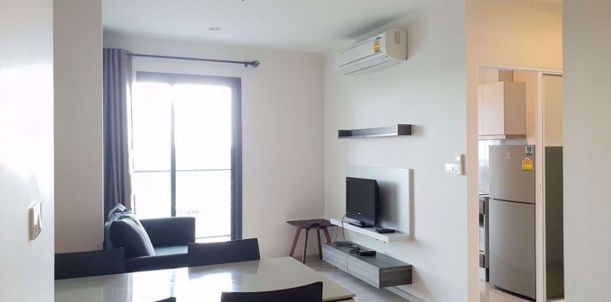 Condominio de 2 dormitorios en Huai Khwang, Bangkok, Tailandia № 47463