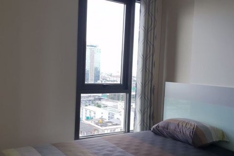 Condominio de 2 dormitorios en Huai Khwang, Bangkok, Tailandia № 47463 - foto 5