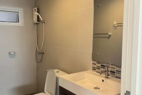 Casa de 3 dormitorios en Pattaya, Tailandia № 155568 - foto 11