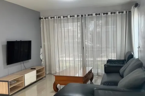 Casa de 3 dormitorios en Pattaya, Tailandia № 155568 - foto 3