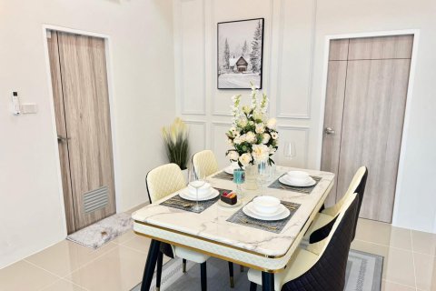 Casa de 3 dormitorios en Pattaya, Tailandia № 155571 - foto 6
