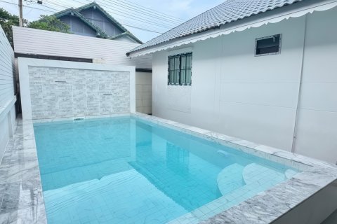 House in Pattaya, Thailand 3 bedrooms № 155571