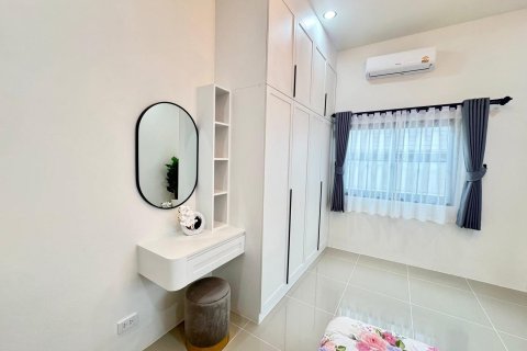 Casa de 3 dormitorios en Pattaya, Tailandia № 155571 - foto 18