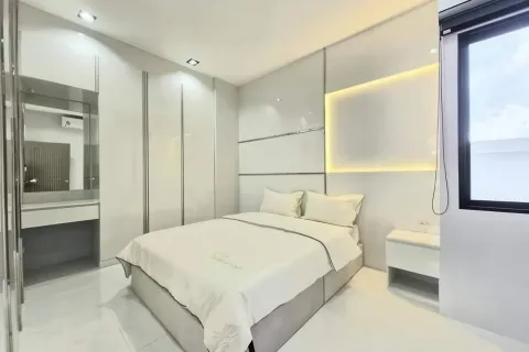 Casa de 3 dormitorios en Pattaya, Tailandia № 155572 - foto 12