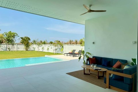 Chalet de 4 dormitorios en Hua Hin, Tailandia № 166064 - foto 5