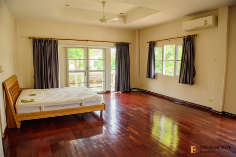 Haus in Bangkok, Thailand 3 Schlafzimmer № 189396 - Foto 6