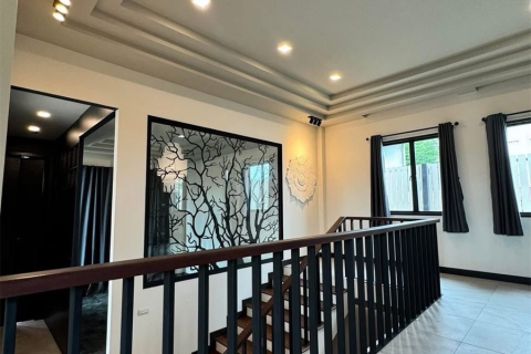 Casa de 2 dormitorios en Bangkok, Tailandia № 189397 - foto 2