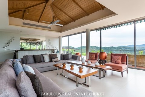 Chalet de 7 dormitorios en Bang Tao, Tailandia № 179882 - foto 5