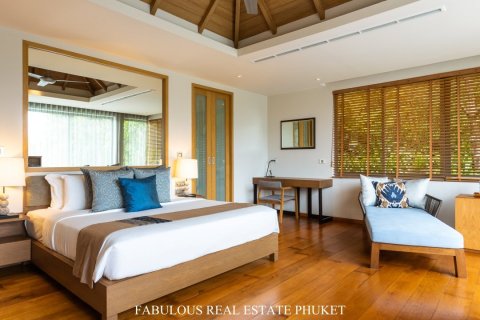 Chalet de 7 dormitorios en Bang Tao, Tailandia № 179882 - foto 23