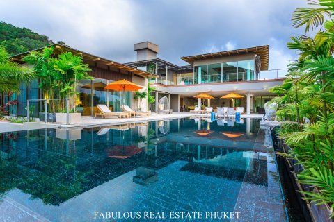 Chalet de 7 dormitorios en Bang Tao, Tailandia № 179882 - foto 2