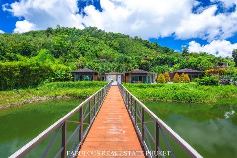 Chalet de 7 dormitorios en Bang Tao, Tailandia № 179882 - foto 3