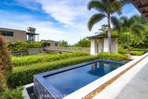 Chalet de 7 dormitorios en Bang Tao, Tailandia № 179882 - foto 17