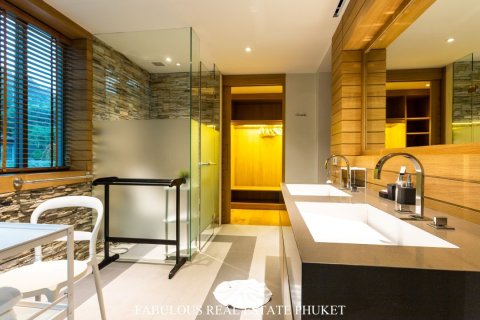 Chalet de 7 dormitorios en Bang Tao, Tailandia № 179882 - foto 14