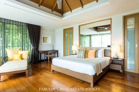 Chalet de 7 dormitorios en Bang Tao, Tailandia № 179882 - foto 21