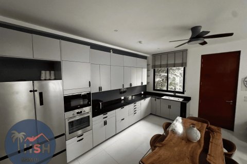 Chalet de 5 dormitorios en Ko Samui, Tailandia № 179887 - foto 7