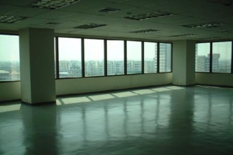 Oficina en Bang Na, Bangkok, Tailandia № 203932 - foto 4