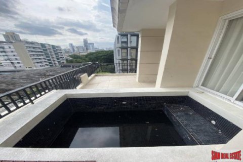 Apartamento de 3 dormitorios en Bangkok, Tailandia № 203934 - foto 5