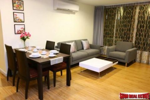 Apartment in Bangkok, Thailand 2 bedrooms № 203935