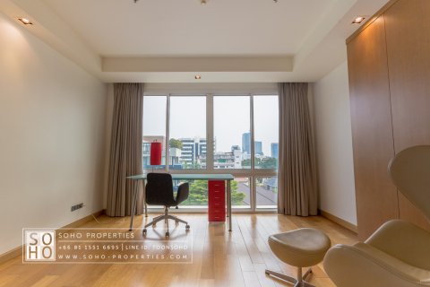 Condominio de 4 dormitorios en Bangkok, Tailandia № 168203 - foto 11