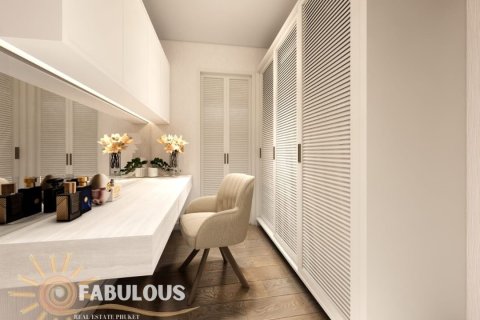 Condo in Rawai, Thailand, 4 bedrooms  № 179540 - photo 8