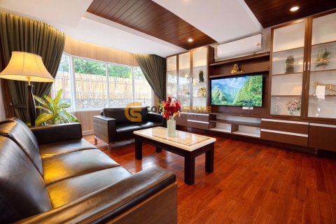 Estudio en Pattaya, Tailandia № 167103 - foto 7