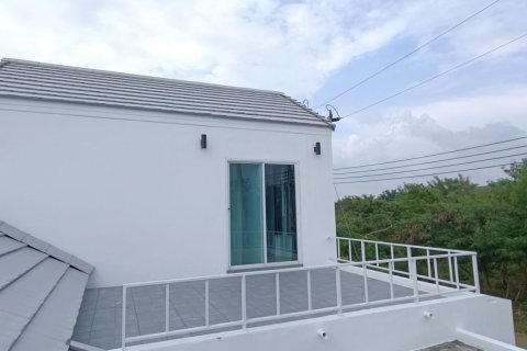 Casa de 4 dormitorios en Hua Hin, Tailandia № 167630 - foto 9