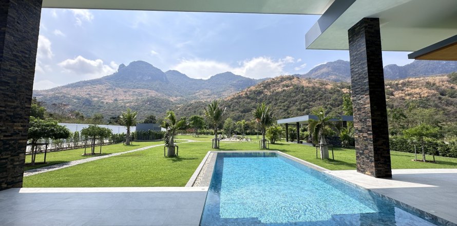 Chalet de 3 dormitorios en Hua Hin, Tailandia № 167626