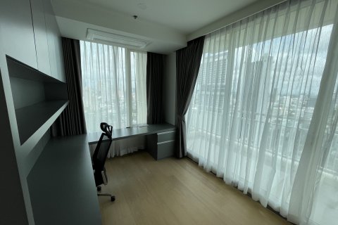 Condominio de 3 dormitorios en Sathon, Bangkok, Tailandia № 168859 - foto 11