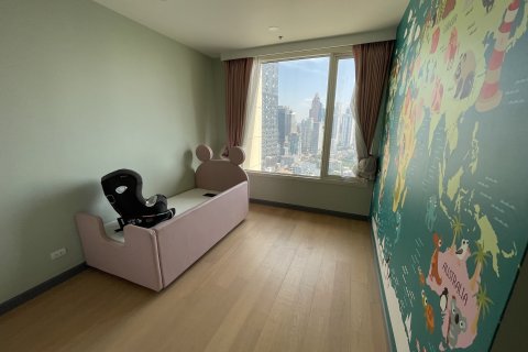 Condominio de 3 dormitorios en Sathon, Bangkok, Tailandia № 168859 - foto 15