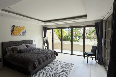 Villa in Phuket, Thailand 2 Schlafzimmer № 168856 - Foto 9
