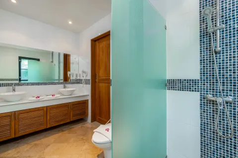 Ático de 3 dormitorios en Phuket, Tailandia № 168857 - foto 11