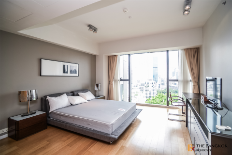 Condo in Bangkok, Thailand, 3 bedrooms  № 185799