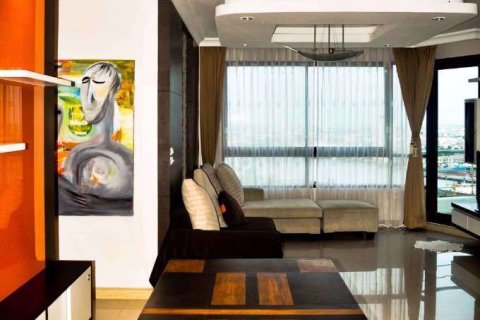 Condominio de 2 dormitorios en Bang Kho Laem, Bangkok, Tailandia № 47514 - foto 2