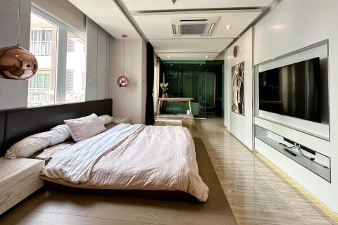 Penthouse in Khlong Toei, Bangkok, Thailand 3 bedrooms № 47515 - photo 15