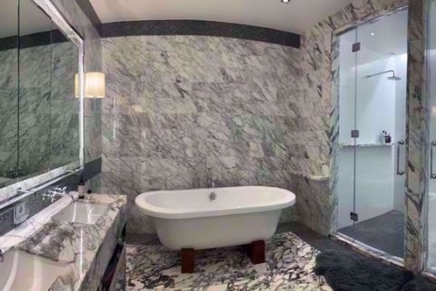 Condo à Bang Rak, Bangkok, Thaïlande, 2 chambres  № 47510 - photo 15