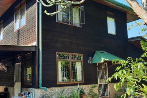 Casa de 4 dormitorios en Phuket, Tailandia № 137719 - foto 2