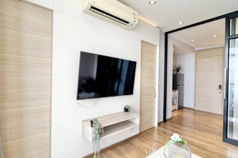 Condominio de 2 dormitorios en Khlong Toei, Bangkok, Tailandia № 135293 - foto 9
