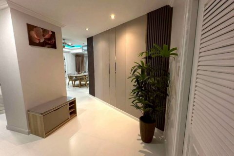 Condominio de 2 dormitorios en Pattaya, Tailandia № 135292 - foto 7