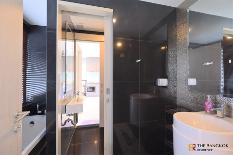 Condominio de 1 dormitorio en Bangkok, Tailandia № 186037 - foto 3