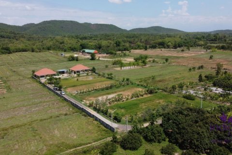 Terreno en Lamphun, Tailandia № 162550 - foto 6