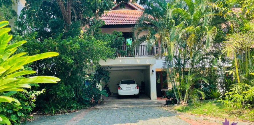 House in Chiang Mai, Thailand 3 bedrooms № 162546