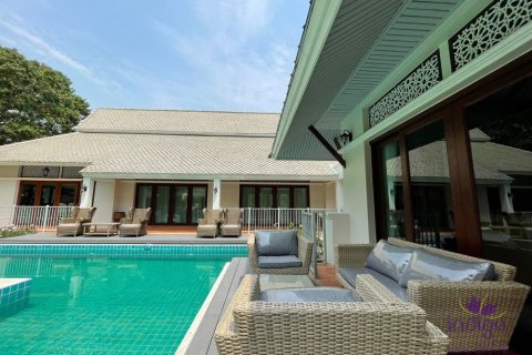 Maison à Chiang Mai, Thaïlande 5 chambres № 162551