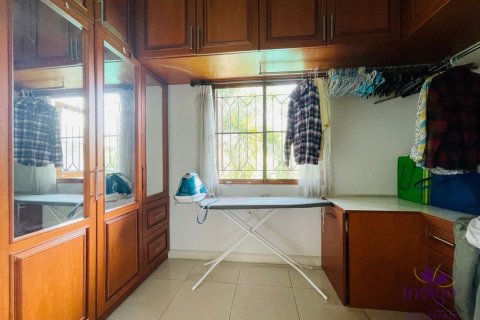 Casa de 3 dormitorios en Chiang Mai, Tailandia № 162548 - foto 15