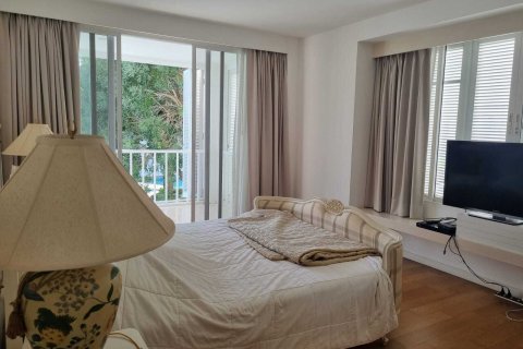 Condominio de 4 dormitorios en Hua Hin, Tailandia № 167534 - foto 8