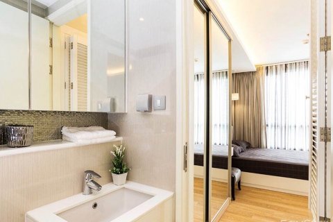Eigentumswohnung in Bangkok, Thailand, 1 Schlafzimmer  № 144143 - Foto 6