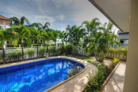 Chalet de 3 dormitorios en Hua Hin, Tailandia № 202814 - foto 3