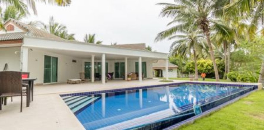 Chalet de 2 dormitorios en Hua Hin, Tailandia № 202820