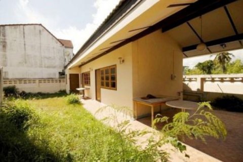 Chalet de 4 dormitorios en Hua Hin, Tailandia № 202818 - foto 3