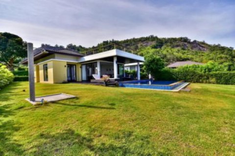 Chalet de 3 dormitorios en Hua Hin, Tailandia № 202815