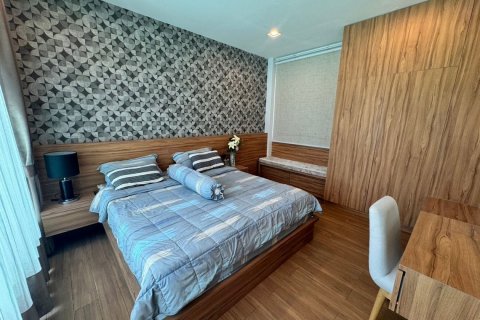 Chalet de 3 dormitorios en Pattaya, Tailandia № 147836 - foto 30